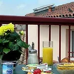 Castellane Hotel