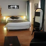 Hotel Castellane 2*
