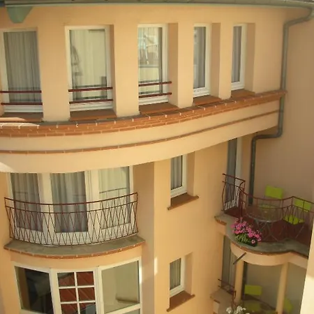 Castellane Hotel 2*